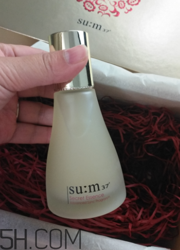 SUM37呼吸魔法精華是乳液嗎？用在哪一步？