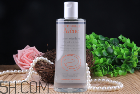 雅漾卸妝水卸得徹底嗎？每天都要用卸妝水嗎？