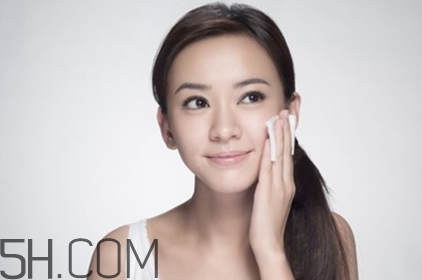 怎么用凡士林卸妝？卸妝的重要性