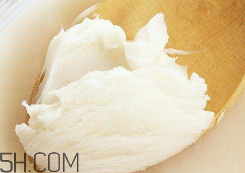 豬油不放冰箱會(huì)壞嗎 豬油不結(jié)凍能吃嗎 豬油不放冰箱會(huì)壞嗎 豬油不結(jié)凍能吃嗎