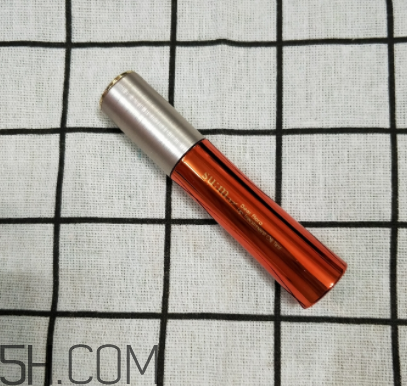 sum37呼吸唇釉是什么香味？香味好聞嗎？