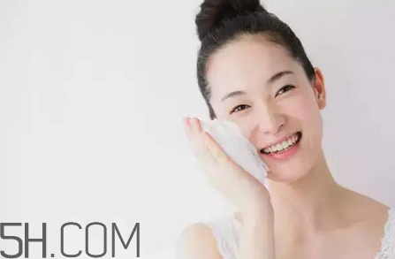 敏感肌膚用什么卸妝產(chǎn)品？臉上有紅血絲用什么卸妝？