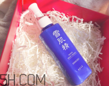 雪肌精柔凈洗顏乳有泡沫嗎？適合干皮嗎？