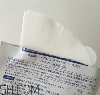 雪肌精純怡美白面膜薄不??？是蠶絲面膜嗎？