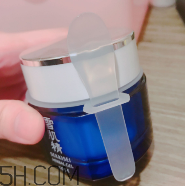 雪肌精菁華凝霜什么成分？有什么功效？