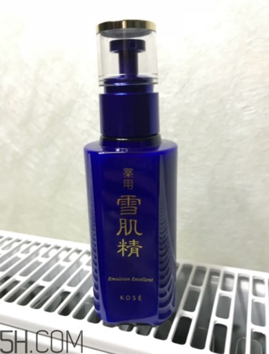 雪肌精哪款乳液保濕效果好？適合秋冬補水？