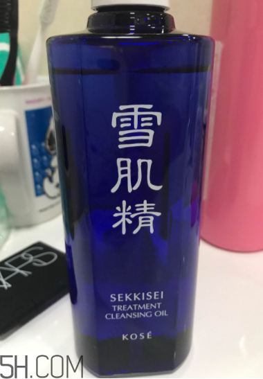 雪肌精卸妝油可以卸眼妝嗎？雪肌精卸妝油乳化快嗎？