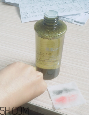 詩婷露雅橄欖卸妝水能卸眼妝嗎？有刺激嗎？