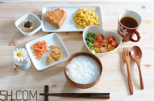 初潮早絕經(jīng)就早嗎？影響月經(jīng)初潮的因素有哪些？