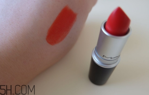 mac和tf口紅哪個(gè)好？mac魅可和tomford口紅對(duì)比