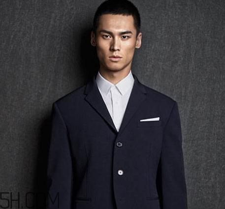 阿瑪尼衣服貴嗎？阿瑪尼衣服多少錢一件？