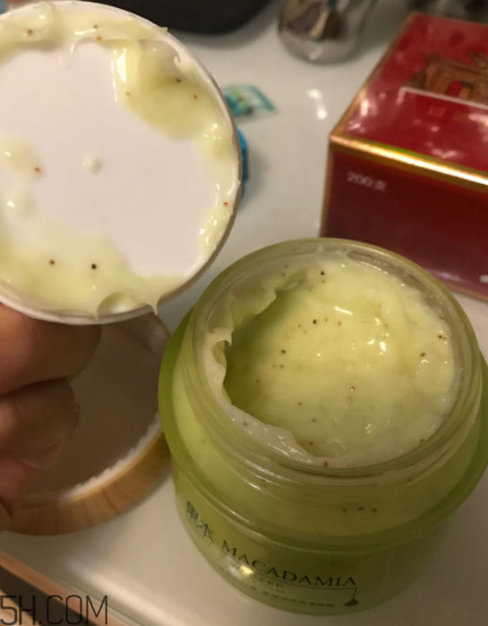 詩婷露雅果泥面膜什么功效？敷完要洗嗎？