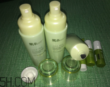 詩婷露雅荷荷巴系列有刺激嗎？適合敏感肌嗎？