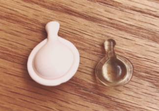 伊麗莎白雅頓眼部精華液油不油？長(zhǎng)脂肪粒嗎？