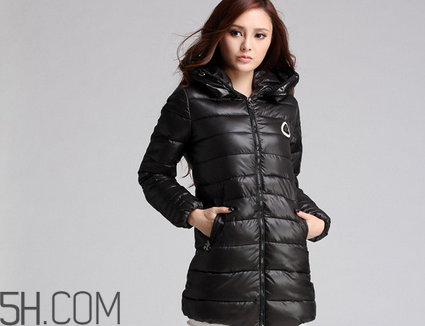 女裝羽絨服怎么挑選？羽絨服的清洗技巧