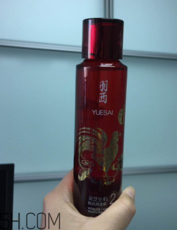 羽西靈芝水油不油？適合油皮嗎？