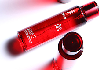 羽西靈芝水油不油？適合油皮嗎？