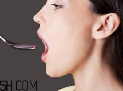 咽喉炎能吃什么水果？咽喉炎的癥狀有哪些？