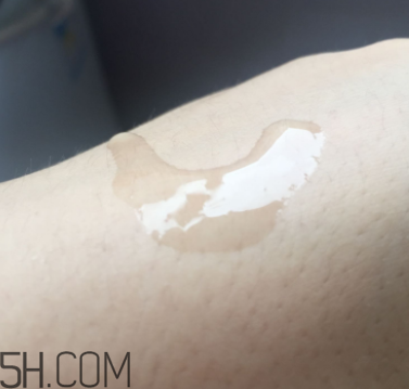 蘭蔻美膚修護(hù)美容液可以代替乳液嗎？什么功效？