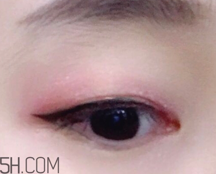 mac魅可人魚姬眼影日常嗎？mac魅可人魚姬眼影是什么顏色