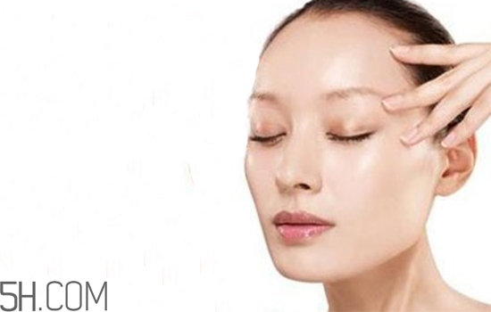 眼霜分幾種？眼霜和眼部精華一樣嗎？