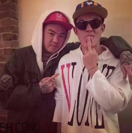 vlone衛(wèi)衣多少錢？vlone衛(wèi)衣價(jià)格