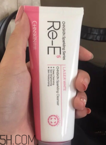 瓷肌晶透雪肌潔面乳可以卸妝嗎？清潔力如何？