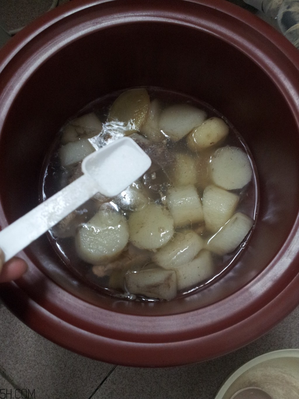馬蹄和山藥能一起煲湯嗎？山藥和馬蹄能一起吃嗎？