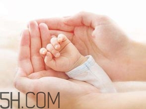 順產(chǎn)時吃什么補充體力？生孩子時可以吃東西嗎？