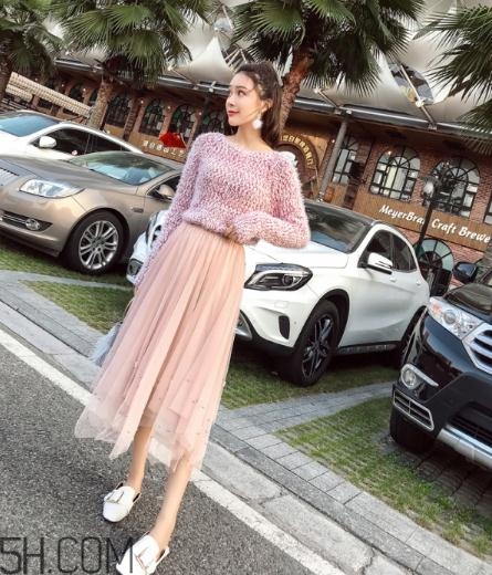 粉色裙子配什么鞋子？不同款式不同的風(fēng)格