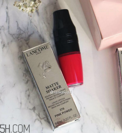 蘭蔻搖搖樂啞光唇釉186是什么顏色？蘭蔻氣墊光霧唇露試色