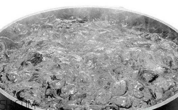 喝開(kāi)水兌冷水好不好？開(kāi)水兌冷水是陰陽(yáng)水不宜喝嗎？