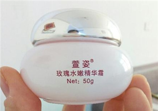萱姿玫瑰水精華霜怎么樣？萱姿玫瑰水精華霜有激素嗎？