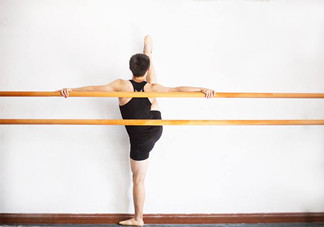 男孩子學(xué)跳舞好嗎？學(xué)跳舞好處多多