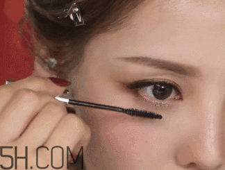 V型眼線怎么畫？V型眼線畫好美到冒泡