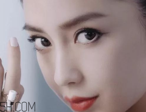 V型眼線怎么畫？V型眼線畫好美到冒泡