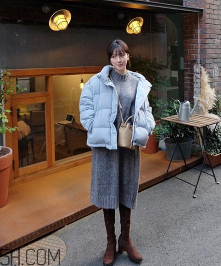 藍(lán)色面包服怎么搭配？塑造冬日運動活力
