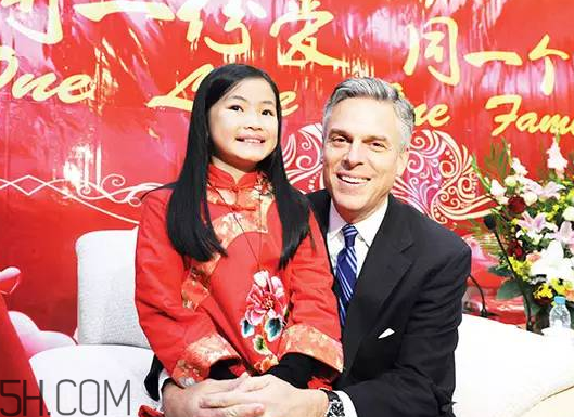 為什么老外愛收養(yǎng)中國的小孩？中國棄嬰多