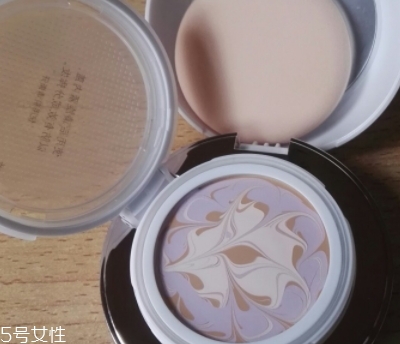 自然堂爆水小粉盒怎么樣？新品粉膏氣墊上市