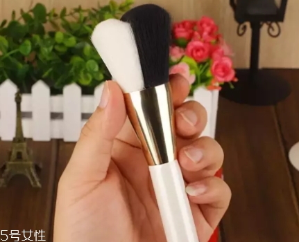 高光刷哪個(gè)牌子好？好用到哭的高光刷