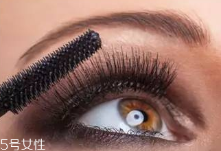 過期化妝品都是垃圾？可以用作他途