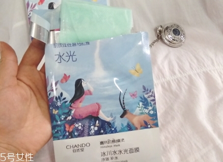 自然堂冰川水水光面膜怎么用？回歸肌膚的真實美麗