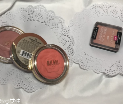 怎么打造高級(jí)臉？巧用腮紅顏值up up！