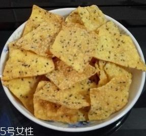 炸麻葉怎么做才脆酥？掌握這些技巧就很簡(jiǎn)單