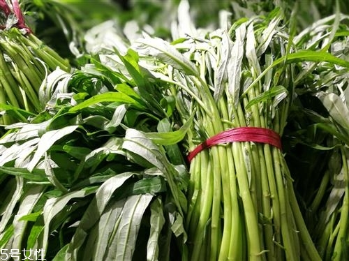 如何洗凈空心菜上殘留農(nóng)藥？四大清洗方法