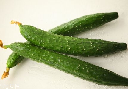 女性經(jīng)常揉肚子能減肥嗎？揉肚子好處多多