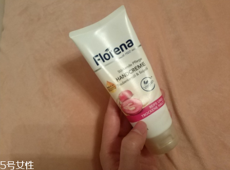 德國florena天然乳木果油護(hù)手霜好用嗎？平民價格貴婦享受