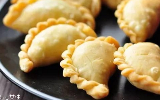 炸油角的面怎么和？用生面還是燙面你知道嗎？