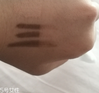 自然堂卸妝水好用嗎？從價格和效果說起