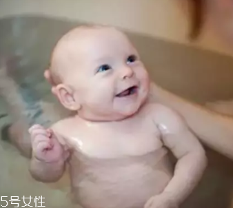 寶寶肛瘺該怎么辦？不要急著動(dòng)刀切除
